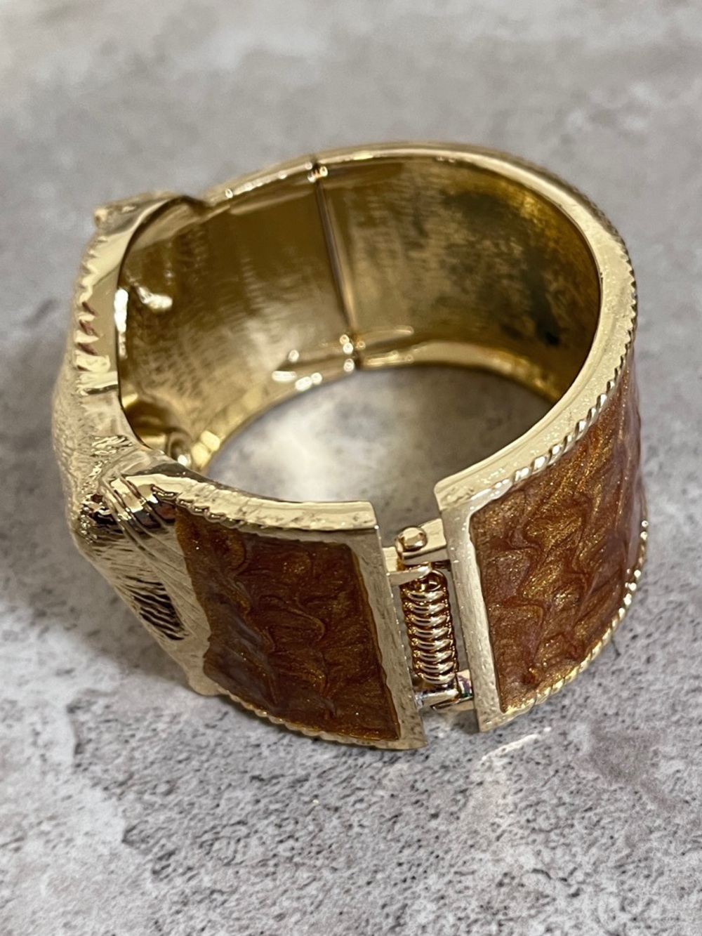 Quick List Cuff Bracelet with Horse Brown Inlay - Picture 6 of 8